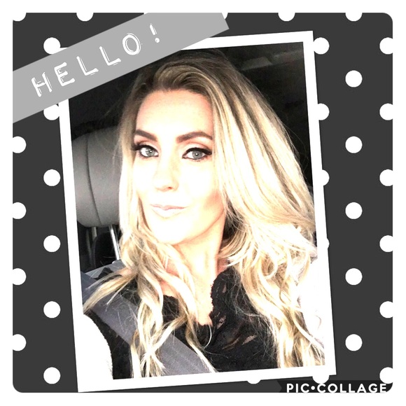 Hello! Meet your Posh Seller! - Picture 1 of 1